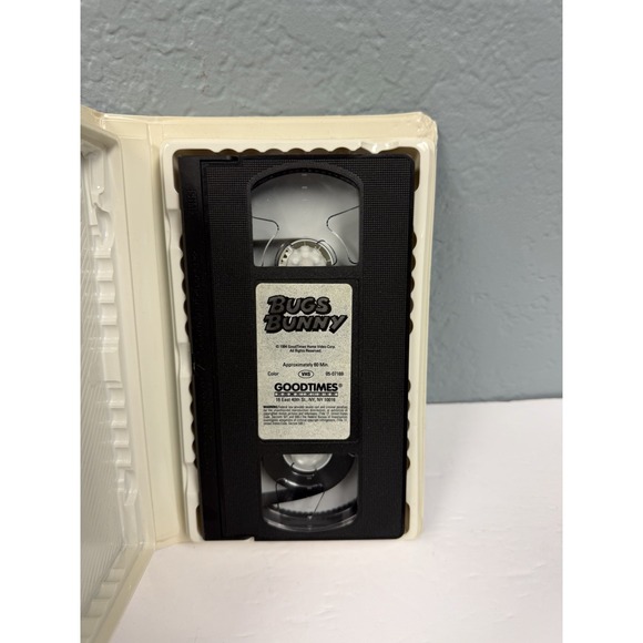 Bugs Bunny VHS Cartoons 1994 9 color animated cartoons Aprox. 60 mins long - Picture 2 of 3